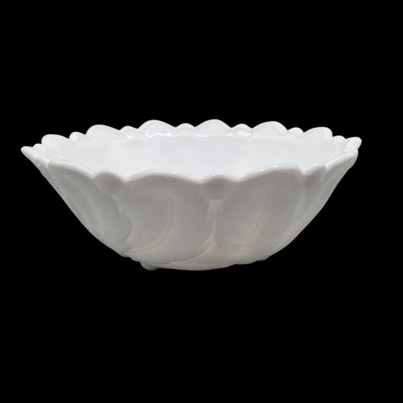 Indiana Glass Wild Rose Bowl Milk Glass Patterned Serving Bowl Vintage - Picture 3 of 9